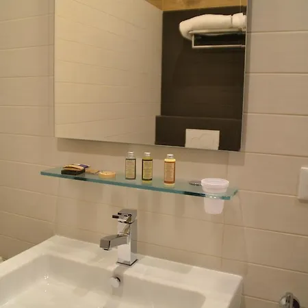 Dell'orso - - 博洛尼亚